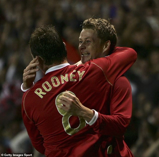 136130147040403rooneysformerunitedteammatesolskajerwasappointedpermanena315580849009871558102610815915314160c5c76b867ccp.jpg