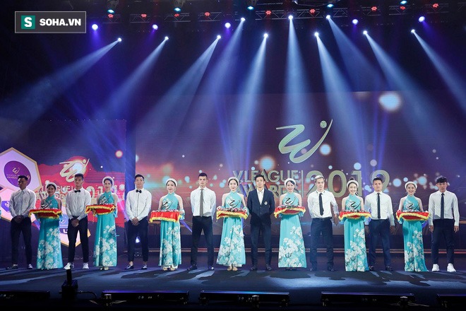 minhvuong157311357274715295630815731136145998440427813a2e6852d5cp.jpg