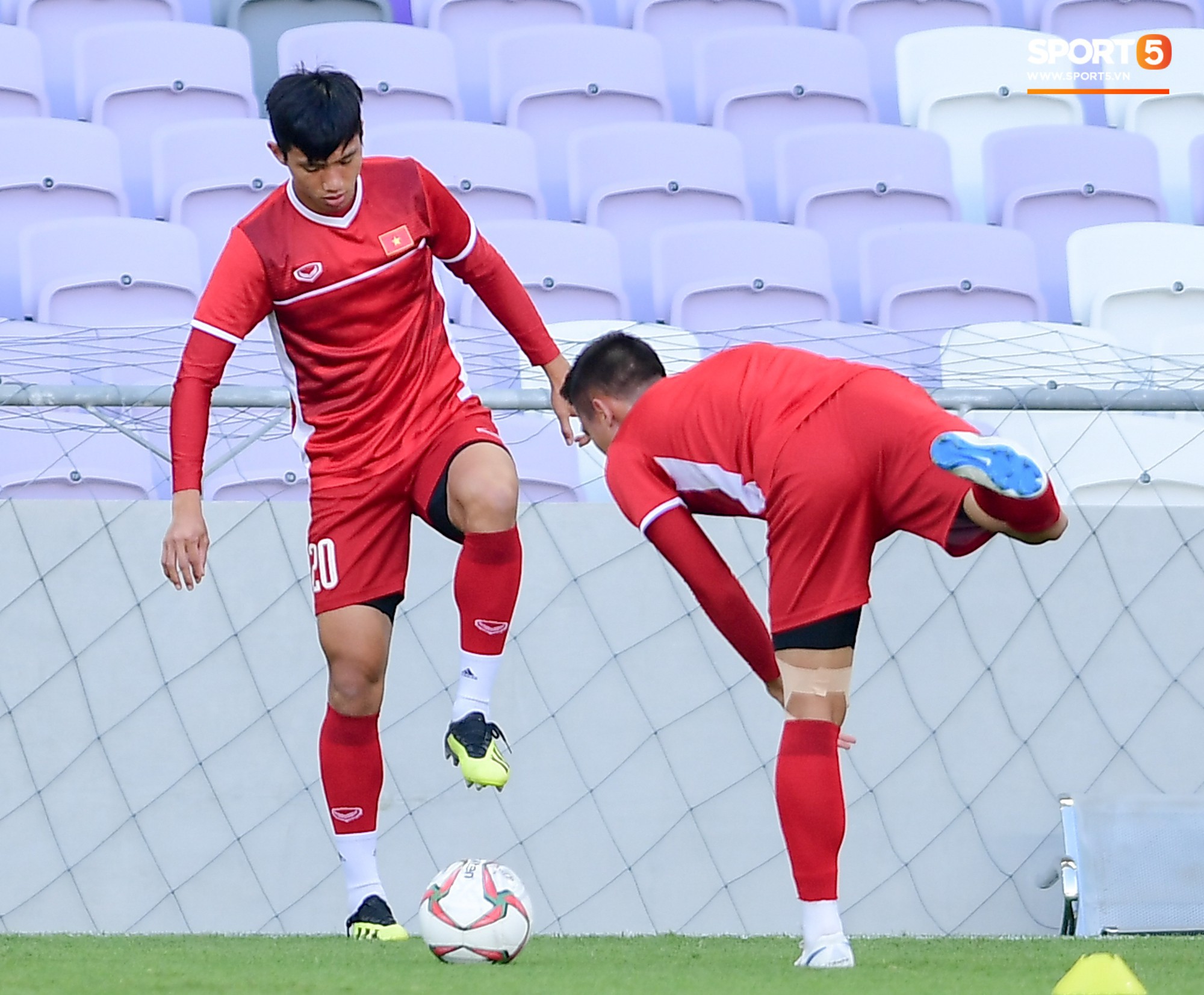 thailanduaeasiancup20191411715475565496147143951971547611180524761577735f830dc8c29cp.jpg