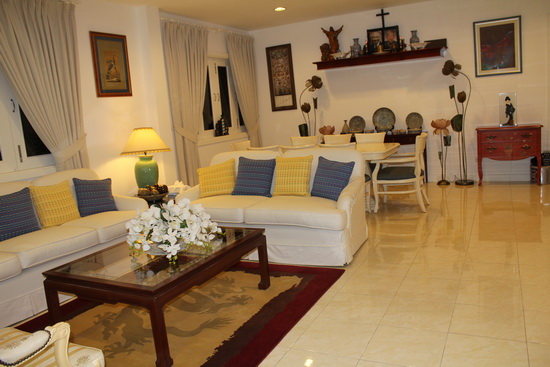  Ngắm cơ ngơi xa hoa của c&aacute;c mỹ nh&acirc;n Việt 21