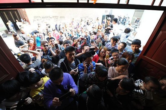 3 đ&aacute;m cưới đồng t&iacute;nh g&acirc;y "n&aacute;o loạn" Trung Quốc 17