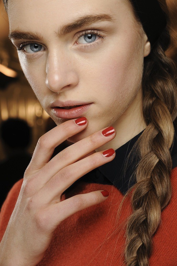 Những xu hướng trang điểm l&yacute; tưởng từ s&agrave;n diễn Thu/Đ&ocirc;ng 2013 8