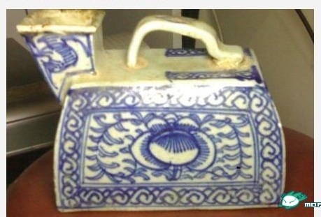 "Ch&acirc;n d&agrave;i" g&acirc;y sốc v&igrave; khoe... tiền v&agrave; da thịt 10