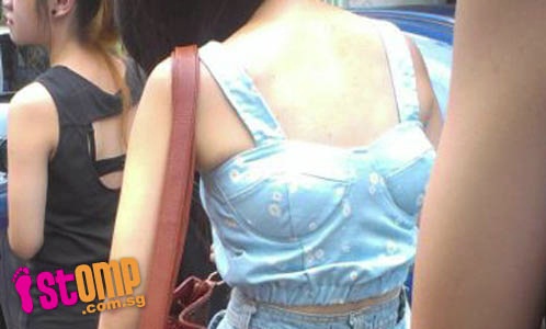 Cho&aacute;ng với những bộ trang phục ra phố của c&aacute;c người đẹp 8