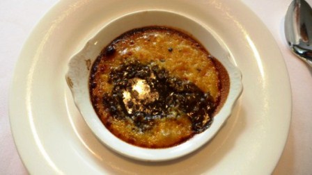 Nh&agrave; h&agrave;ng Nhật b&aacute;n m&oacute;n ăn từ đất đắt như v&agrave;ng 2