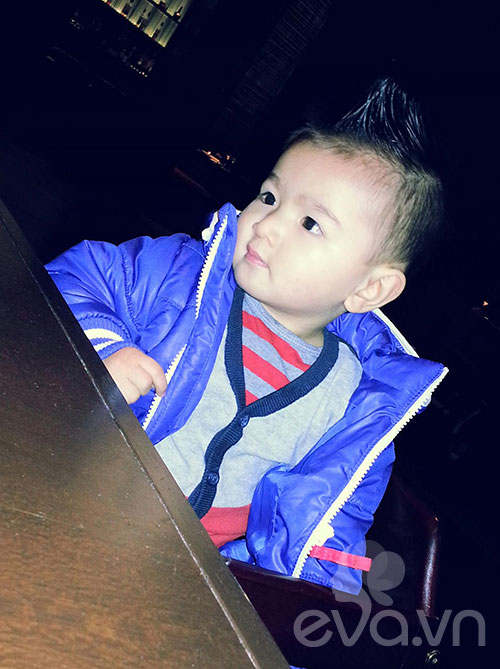 Hồng Nhung rạng rỡ khoe con trai 1 tuổi 11