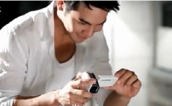 Clip chuyện t&igrave;nh buồn của c&ocirc; g&aacute;i xinh đẹp g&acirc;y sốt d&acirc;n mạng 4