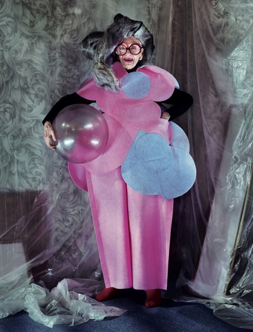 Iris Apfel - qu&yacute; b&agrave; thời trang ở tuổi... 91 10