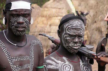 Kỳ lạ tập tục h&ocirc;n nh&acirc;n 1 vợ 3 chồng 3