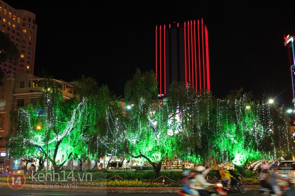 TP. HCM tuyệt đẹp về đ&ecirc;m 12