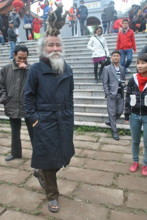 "&Ocirc;ng ti&ecirc;n" t&oacute;c b&uacute;i h&igrave;nh rồng xuất hiện ở hội Lim 5