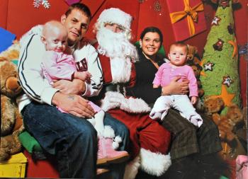 X&oacute;t xa những em b&eacute; trong h&igrave;nh h&agrave;i cụ gi&agrave; 5