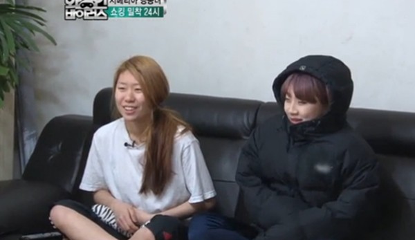 "B&agrave; ch&uacute;a Tuyết" th&iacute;ch tắm nước đ&aacute; trong thời tiết -16 độ 1