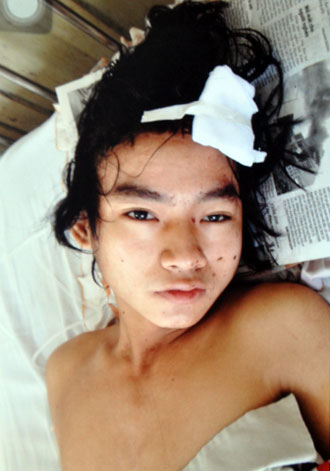 Kẻ truy s&aacute;t xin chủ tiệm v&agrave;ng tha mạng 1