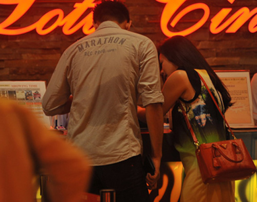 Nhật Kim Anh bị bắt gặp hẹn h&ograve; si&ecirc;u mẫu Đức Vĩnh 5