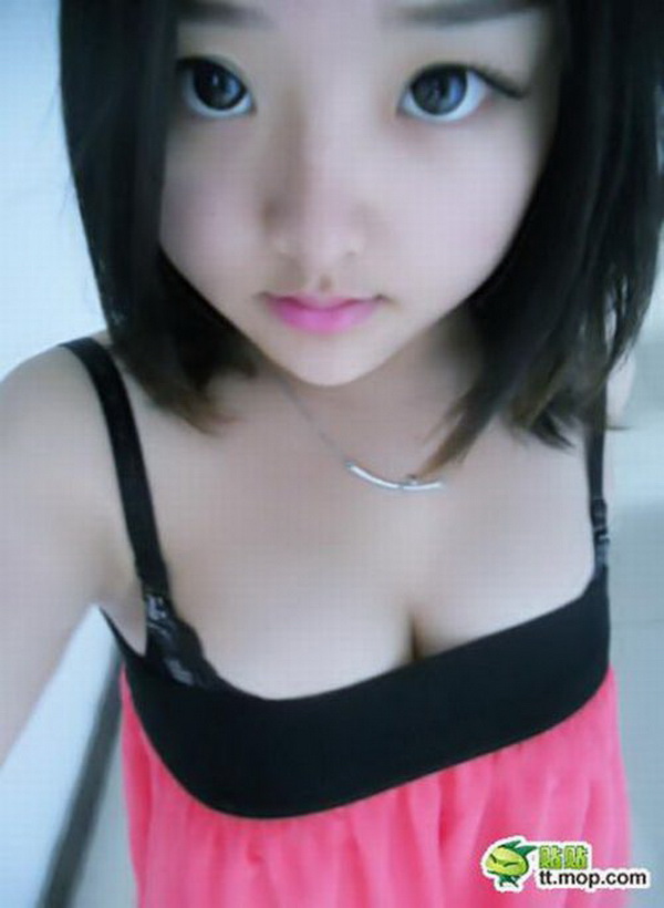 3 c&ocirc; g&aacute;i c&oacute; th&acirc;n h&igrave;nh bốc lửa nhưng mặt lại như... trẻ con tiểu học 3