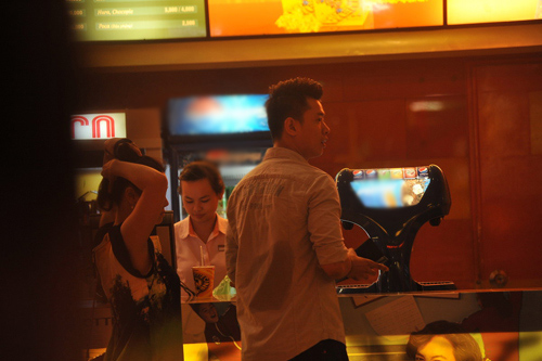 Nhật Kim Anh bị bắt gặp hẹn h&ograve; si&ecirc;u mẫu Đức Vĩnh 9