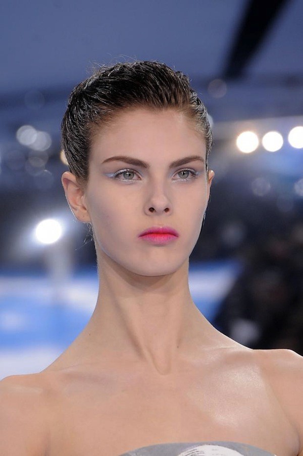 Những xu hướng trang điểm l&yacute; tưởng từ s&agrave;n diễn Thu/Đ&ocirc;ng 2013 17