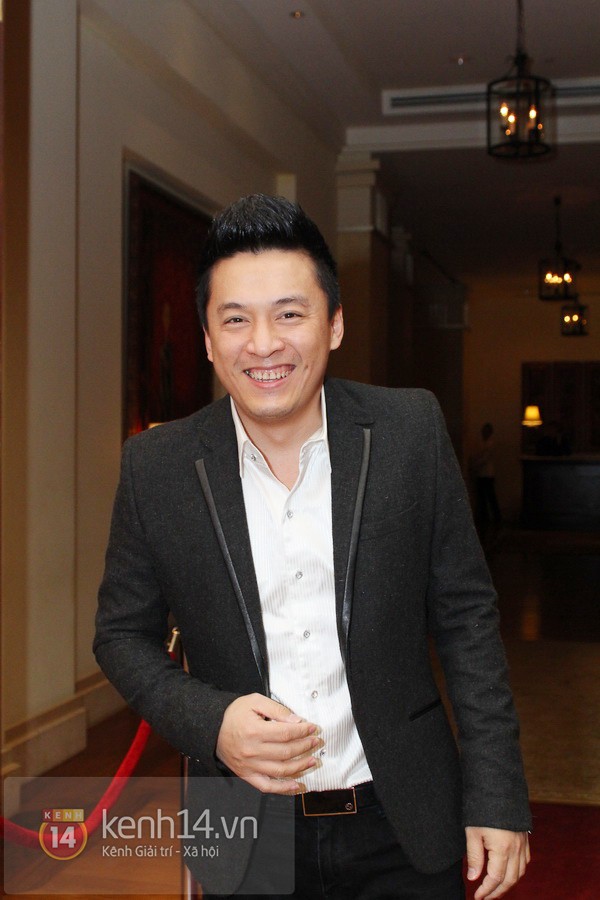 Minh Tuyết rạng rỡ trong đ&aacute;m cưới tại Việt Nam 11