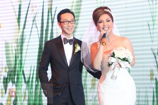 Minh Tuyết rạng rỡ trong đ&aacute;m cưới tại Việt Nam 27