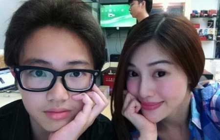 Sốc với 3 b&agrave; mẹ trẻ m&atilde;i kh&ocirc;ng gi&agrave; 12