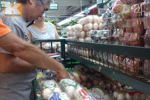 Tiểu thương gom trứng, TP.HCM họp khẩn 1