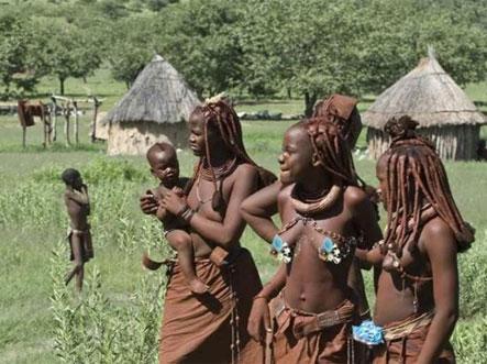 Kỳ lạ tập tục h&ocirc;n nh&acirc;n 1 vợ 3 chồng 2