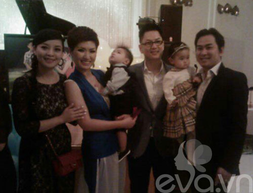 Hồng Nhung rạng rỡ khoe con trai 1 tuổi 1