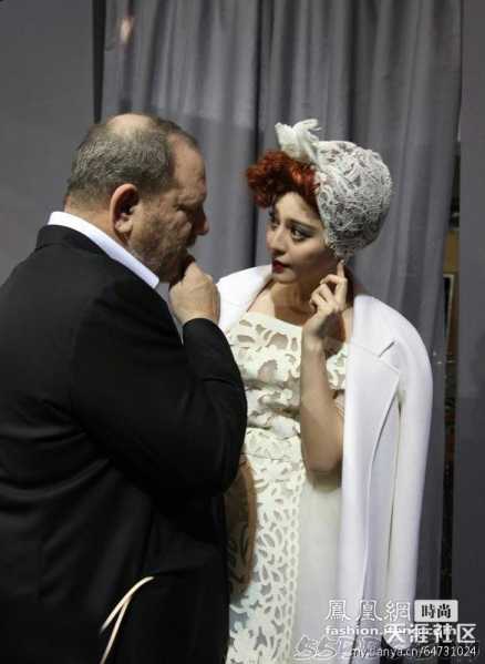 Phạm Băng Băng "lộ" sẹo dao k&eacute;o & dấu hiệu tuổi t&aacute;c tr&ecirc;n thảm đỏ Oscar 10