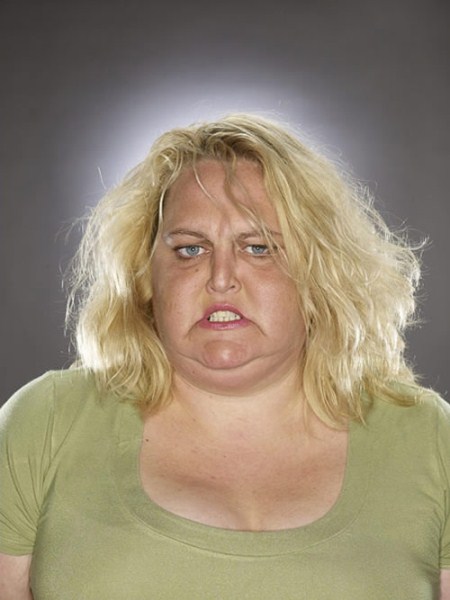 C&ocirc;ng ty chỉ tuyển người mẫu... xấu x&iacute; 2