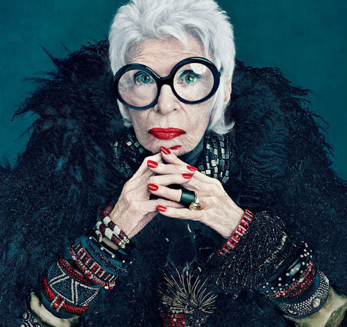 Iris Apfel - qu&yacute; b&agrave; thời trang ở tuổi... 91 1