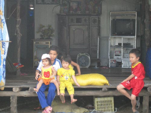 Kỳ lạ "l&agrave;ng kh&ocirc;ng cửa" ở C&agrave; Mau 2