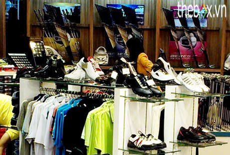 Thủy Ti&ecirc;n lần đầu xuất hiện sau khi sinh 3