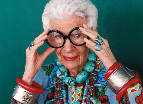 Iris Apfel - qu&yacute; b&agrave; thời trang ở tuổi... 91 3