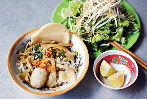 Kh&oacute; ăn như b&uacute;n mắm cua... thối ở Gia Lai 1