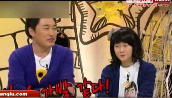 3 c&ocirc; g&aacute;i c&oacute; th&acirc;n h&igrave;nh bốc lửa nhưng mặt lại như... trẻ con tiểu học 15