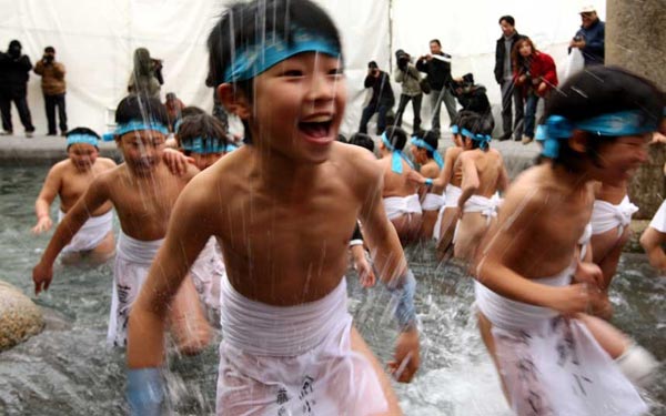 Cận cảnh lễ hội "khỏa th&acirc;n" ở Nhật Bản 7