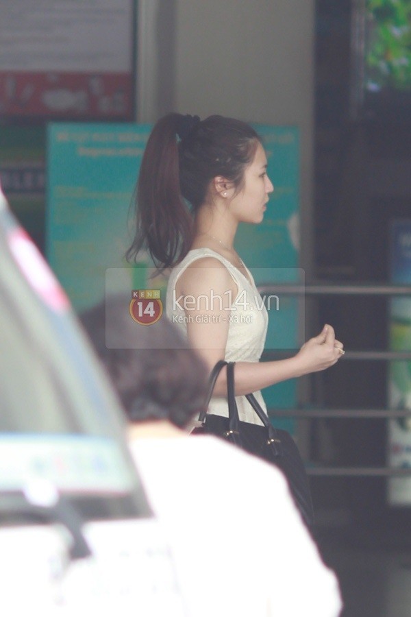 Hương Tr&agrave;m ra H&agrave; Nội sau khi đăng quang The Voice 3