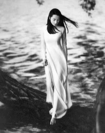 Thế n&agrave;o l&agrave; đ&agrave;n b&agrave; &ldquo;ngoan&rdquo;? 1