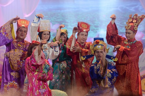 Sau "cắt gọt", "T&aacute;o Qu&acirc;n 2013" vẫn l&ecirc;n s&oacute;ng v&agrave; ra đĩa  2