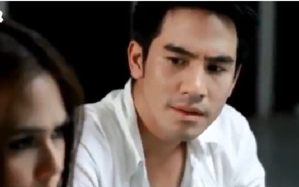 Clip chuyện t&igrave;nh buồn của c&ocirc; g&aacute;i xinh đẹp g&acirc;y sốt d&acirc;n mạng 5