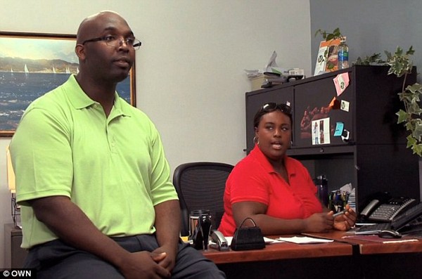 Cho&aacute;ng với kỷ lục của những b&agrave; mẹ mắn đẻ  16