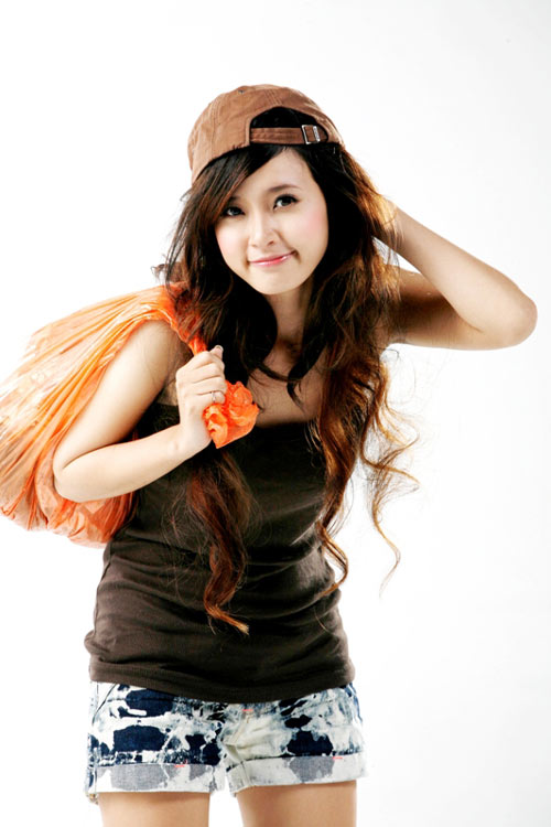 "C&acirc;n" vẻ đẹp cổ trang v&agrave; hiện đại của mỹ nh&acirc;n Việt 9