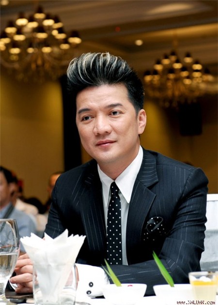 Mr Đ&agrave;m nối g&oacute;t Thu Minh, H&agrave; Hồ từ chối The Voice 2013 1