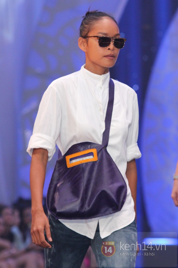 Tr&uacute;c Diễm tập bay, Ho&agrave;ng Th&ugrave;y lộ mặt mụn tập dượt chương tr&igrave;nh 7