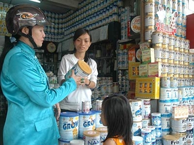 Sữa ngoại dồn dập tăng gi&aacute; 1