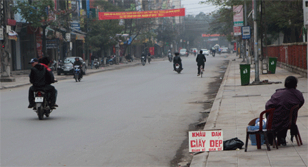 Kinh ho&agrave;ng gi&aacute; rau xanh ng&agrave;y Tết 9