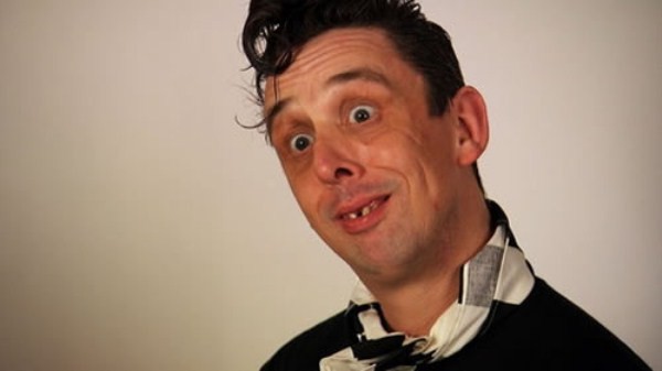 C&ocirc;ng ty chỉ tuyển người mẫu... xấu x&iacute; 1