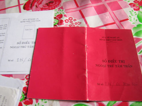 Bị chồng nhờ bạn hiếp d&acirc;m, vợ nhập viện t&acirc;m thần  3