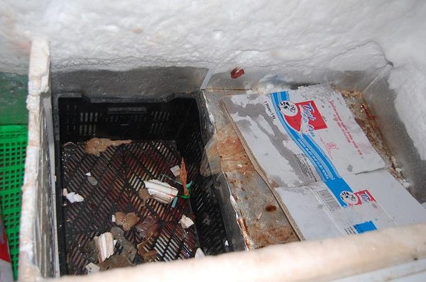 Gh&ecirc; người thịt thối rữa tại si&ecirc;u thị ở H&agrave; Nội 3